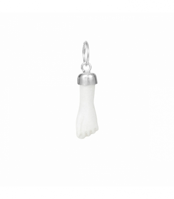 Colgante Puño Higa Blanca 15mm